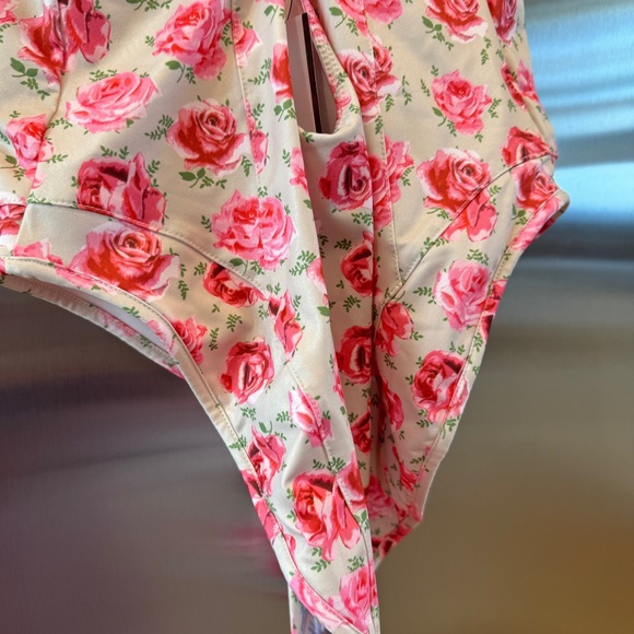 NWT LoveShackFancy Shailee One Piece Swimsuit Bathing suit Rose floral swimwear - Picture 13 of 16